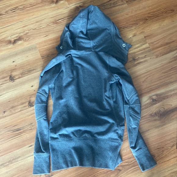 Lululemon Grey Hood Sweater Size 4 - Picture 7 of 8